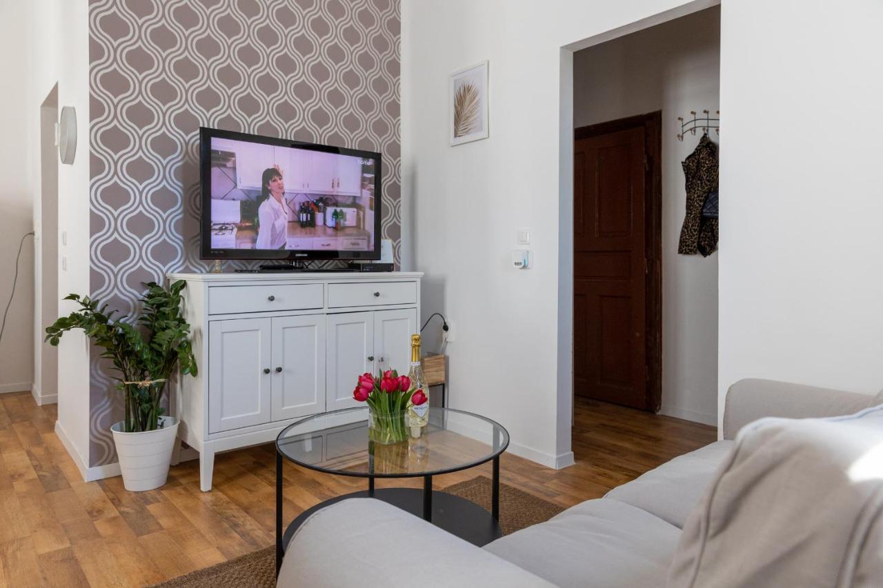 Republic Apartman Lejlighed Baja Eksteriør billede