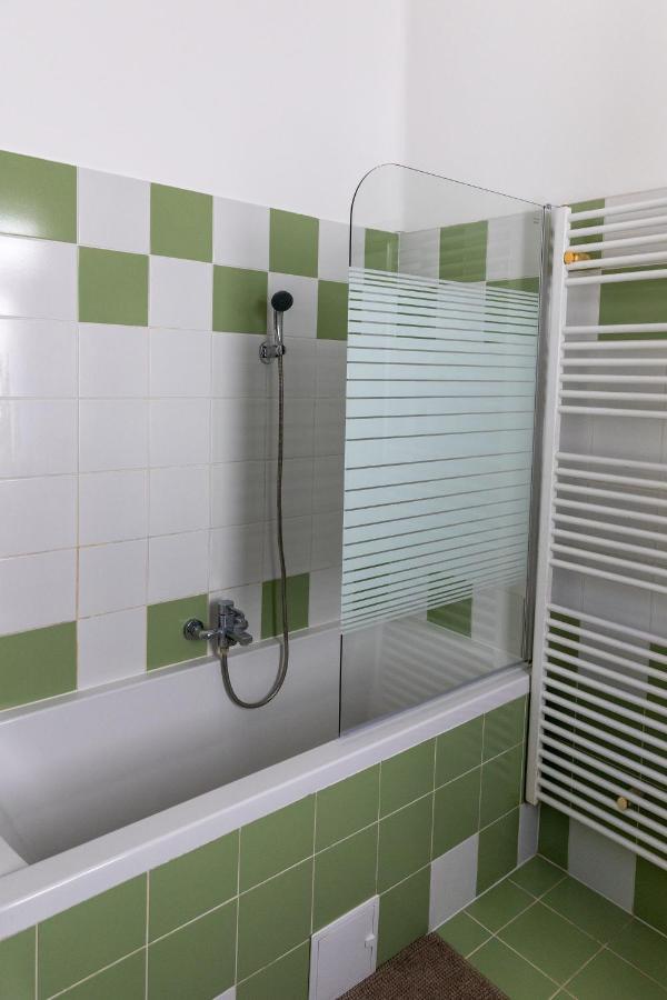 Republic Apartman Lejlighed Baja Eksteriør billede